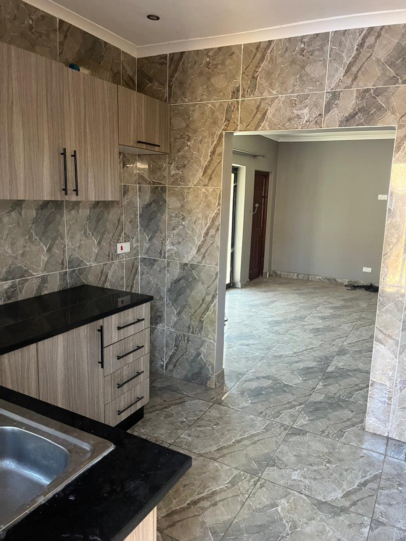 Newly renovated 2-bed cottage.